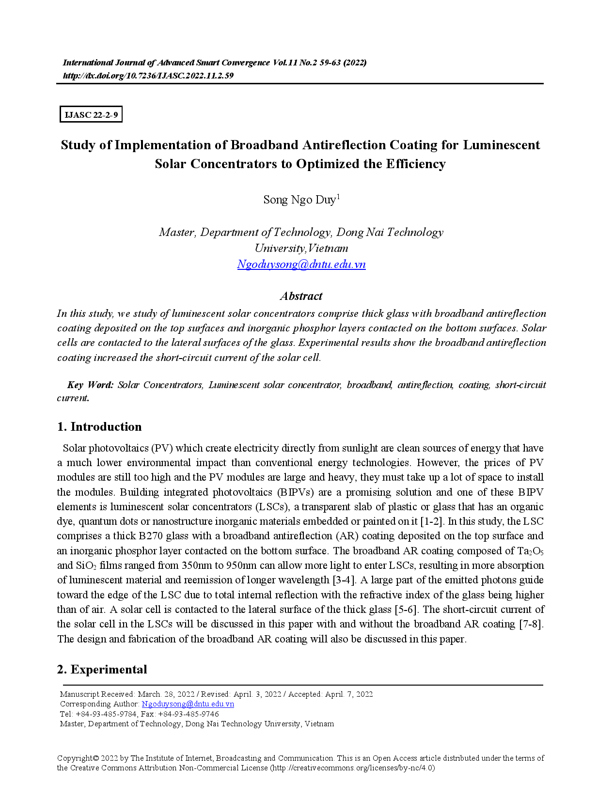 Study of Implementation of Broadband Antireflection Coating for Luminescent Solar Concentrators to Optimized the Efficiency  (Nghiên cứu triển khai lớp phủ chống phản xạ băng thông rộng cho bộ tập trung năng lượng mặt trời phát quang để tối ưu hóa hiệu quả)